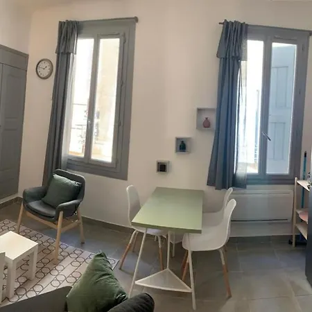 Studio Cosy, Renove En Plein Centre-ville Апартаменты *