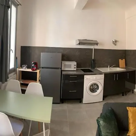 Апартаменты Studio Cosy, Renove En Plein Centre-ville *